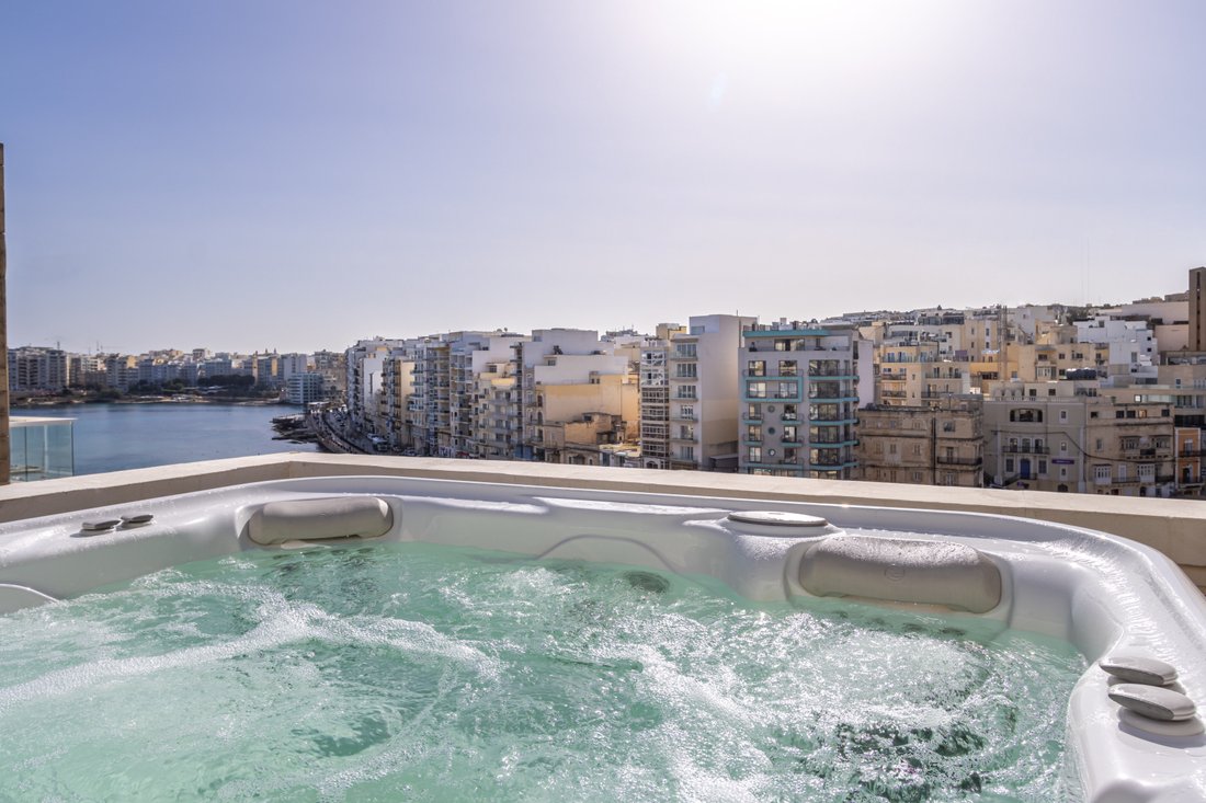 Townhouse in Saint Julian's, Malta 2 - 13732537