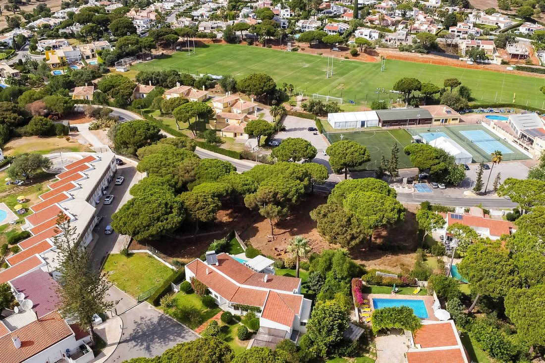 Land in Vilamoura, Quarteira, Algarve 2 - 13732414