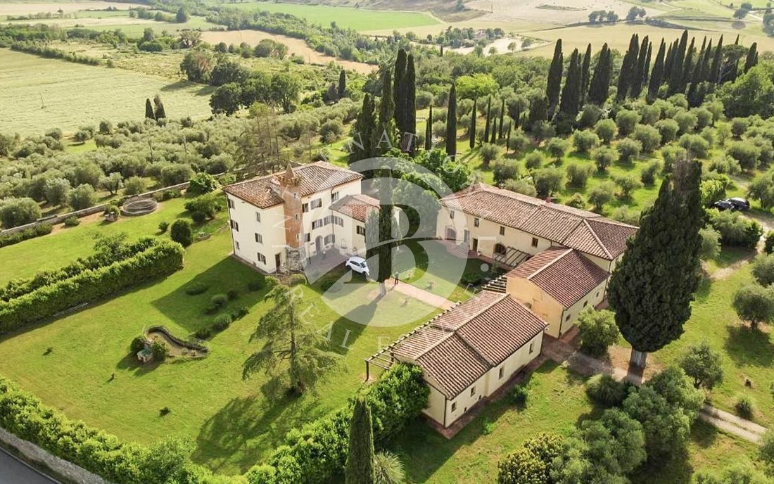 Villa in Castelnuovo Berardenga, Tuscany, Italy 1 - 13736425