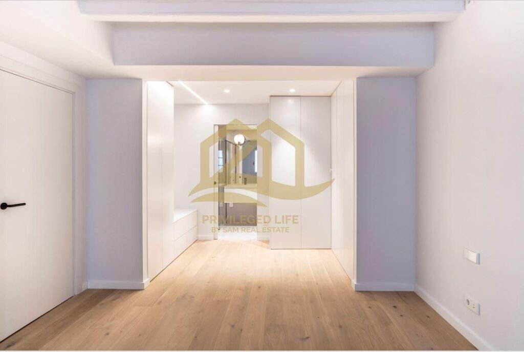 Apartment in Ciutat Vella, Barcelona, Spain 5 - 13605179