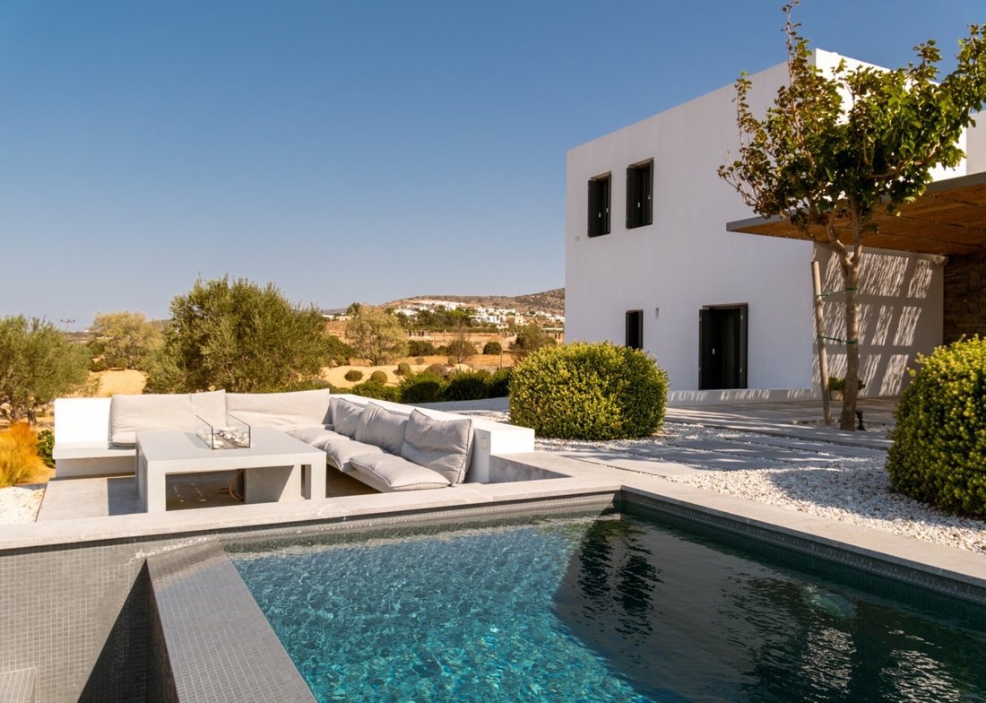 Villa in Paros, Aegean, Greece 5 - 13733670