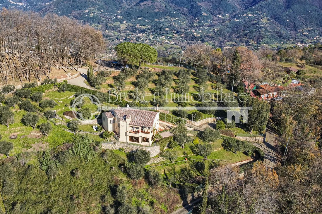Villa en Lucca, Toscana, Italia 2 - 13733439