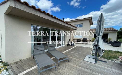 Villa a Uzès, Occitania, Francia 1