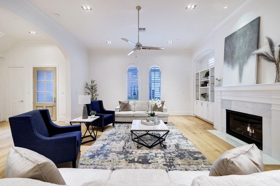 9 Southside Circle In Houston, Texas, United States For Sale (13733032)