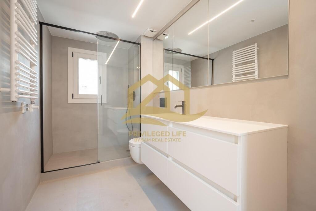 Apartment in Ciutat Vella, Barcelona, Spain 5 - 13646697
