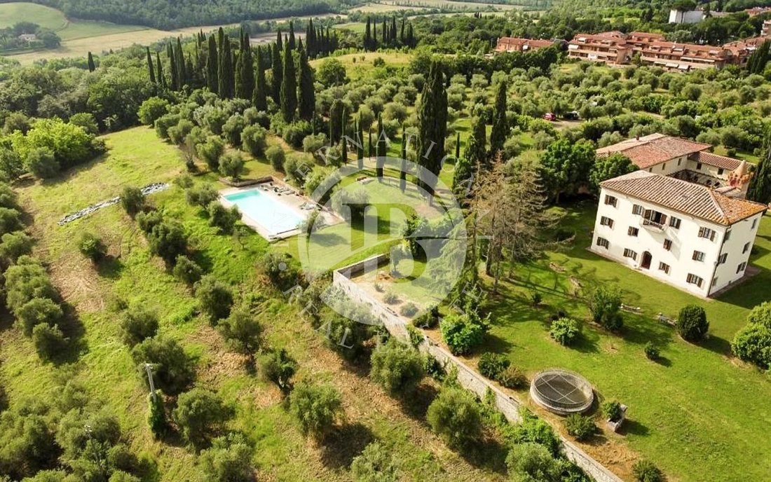 Villa in Castelnuovo Berardenga, Tuscany, Italy 2 - 13736425