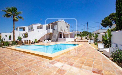 Villa in Calp / Calpe, Valencian Community, Spain 1