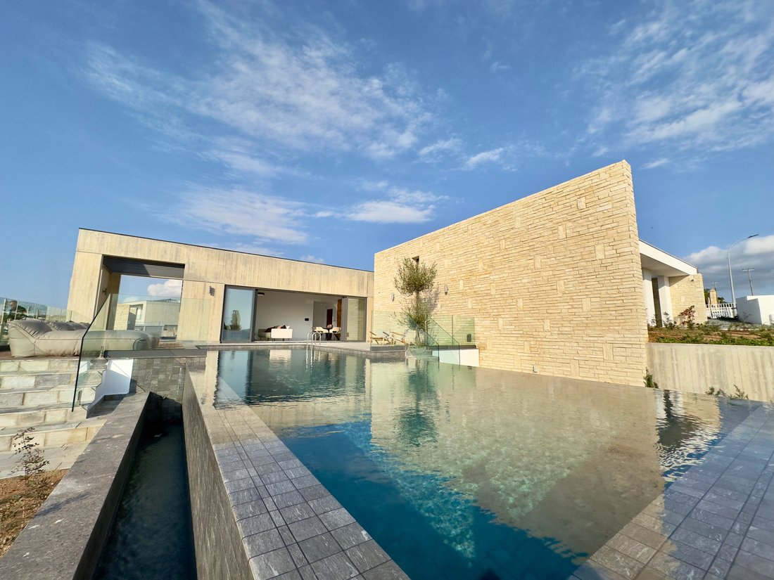 Villa in Peyia, Paphos, Cyprus 1 - 13737268