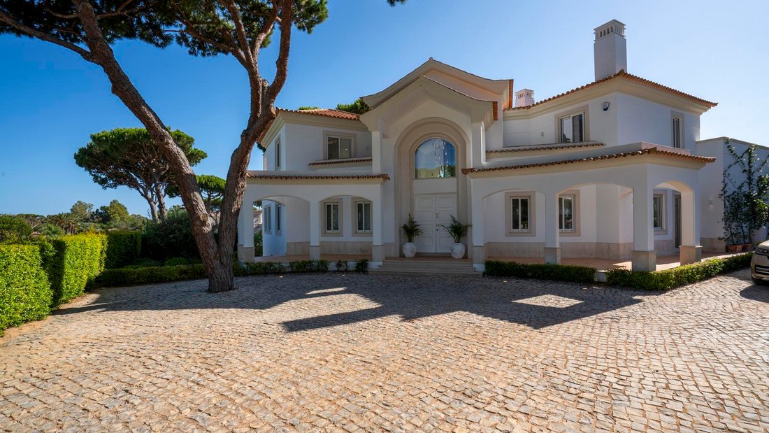 Villa in Quinta do Lago, Almancil, Portugal 1 - 12957793