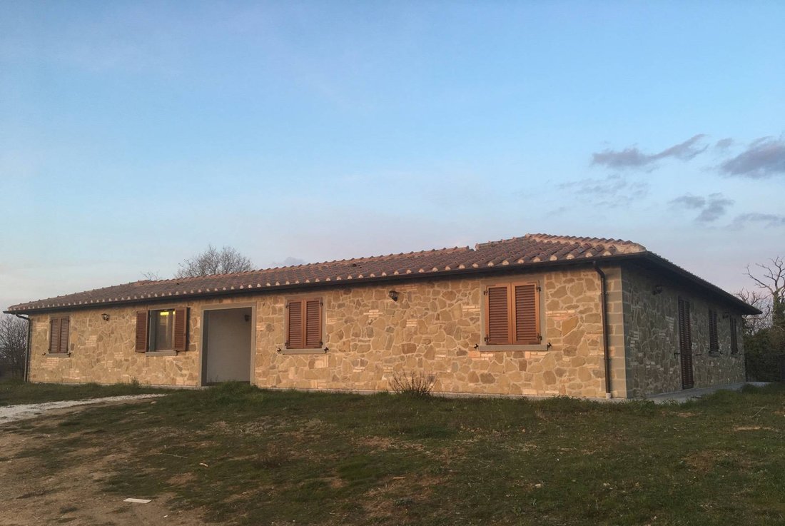 Villa en Passignano sul Trasimeno, Umbría, Italia 1 - 12264464