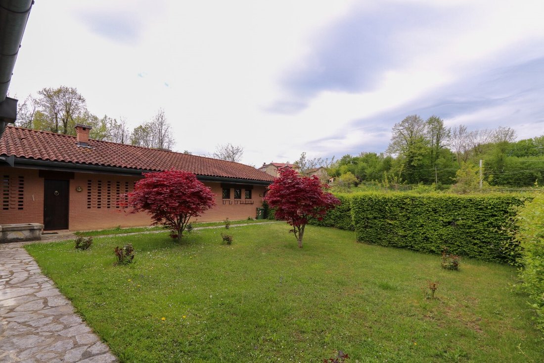 Villa in Center, Belluno, Veneto 4 - 13742295