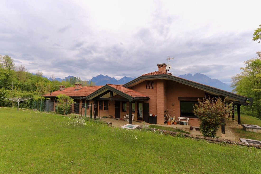 Villa in Center, Belluno, Veneto 3 - 13742295