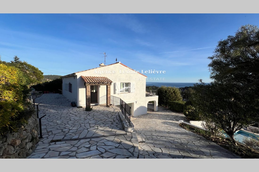 Villa in Les Issambres, Roquebrune-sur-Argens, France 5 - 13738314