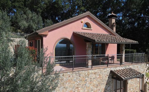 Villa in Riparbella, Tuscany, Italy 1