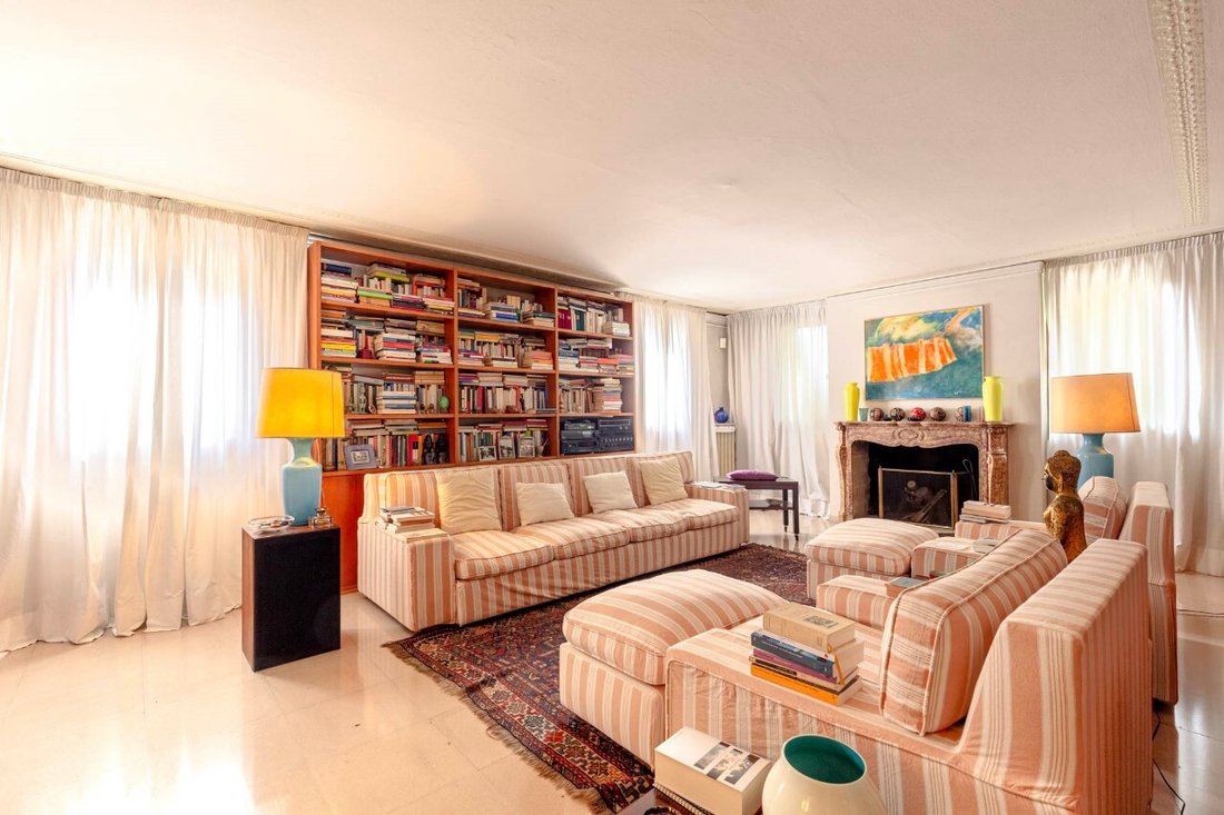 Villa in Vazzola, Veneto, Italy 4 - 13742308