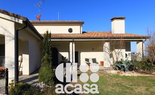 Villa in Longiano, Emilia-Romagna, Italien 1