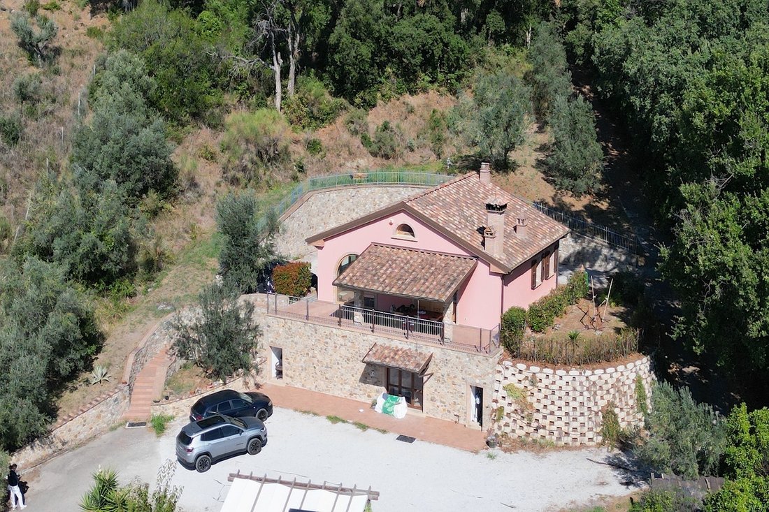 Villa in Riparbella, Tuscany, Italy 4 - 13737627