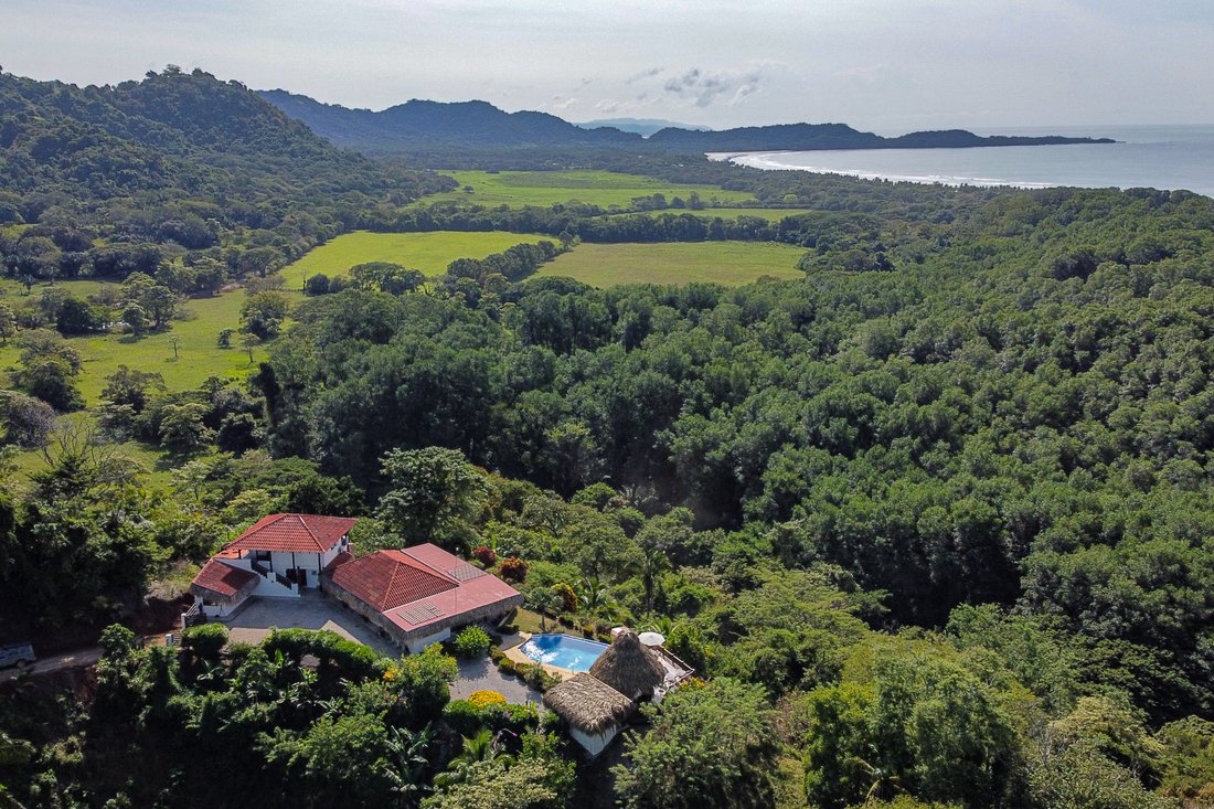 Viila Nimu In Nandayure, Costa Rica For Sale (13737688)