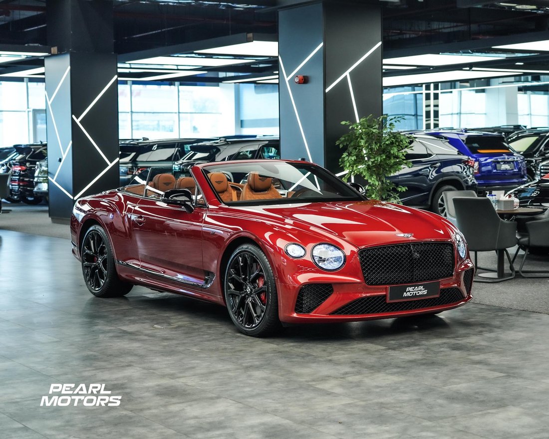 Cabriolet in Dubai, Dubai, United Arab Emirates 1 - 13742467