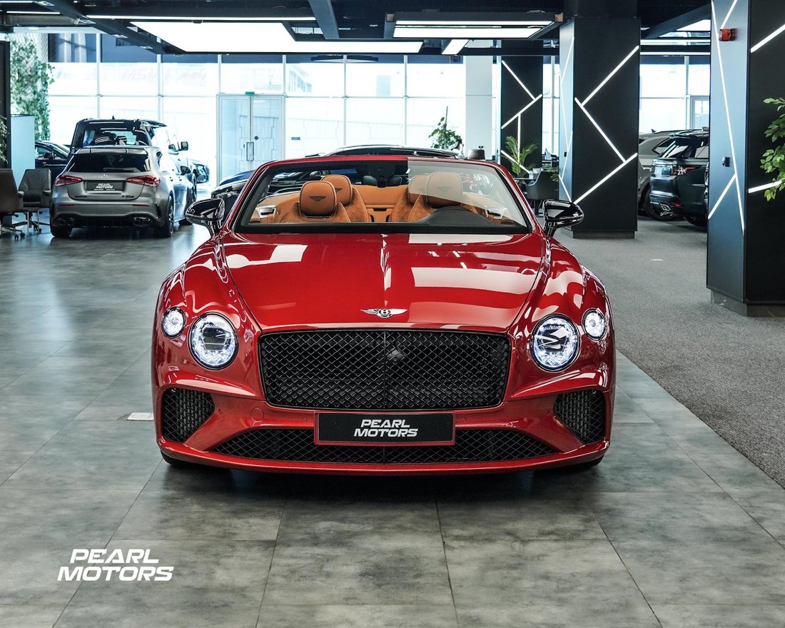 Cabriolet in Dubai, Dubai, United Arab Emirates 2 - 13742467
