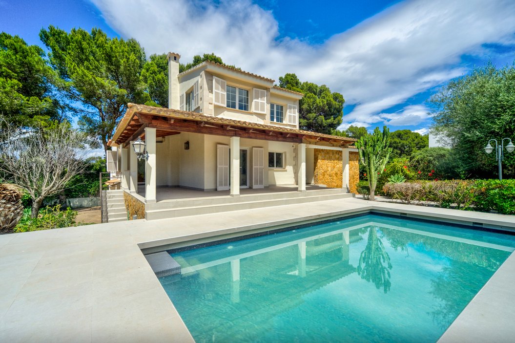Villa in Santa Ponsa, Balearic Islands, Spain 1 - 13743382