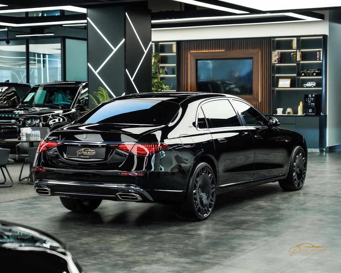 Sedan in Dubai, Dubai, United Arab Emirates 4 - 13744172