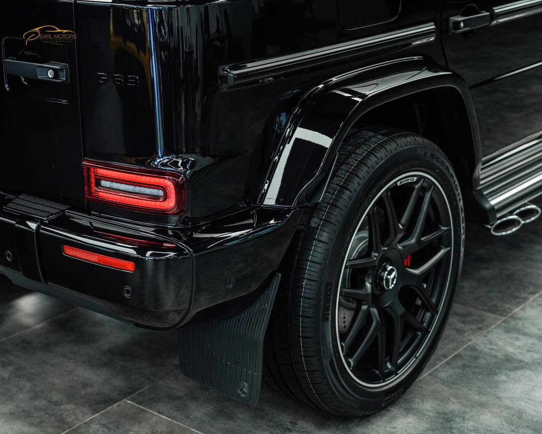 Suv in Dubai, Dubai, United Arab Emirates 3 - 13744247