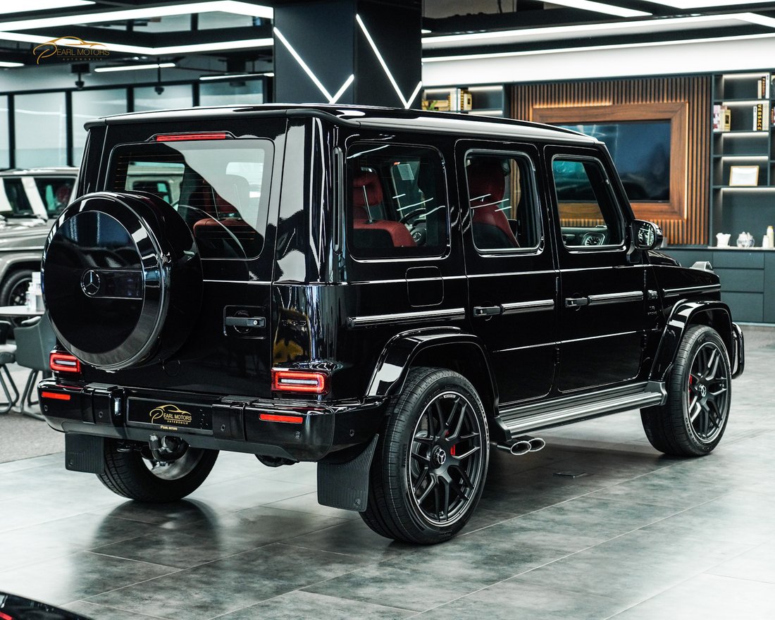 Suv in Dubai, Dubai, United Arab Emirates 2 - 13744247