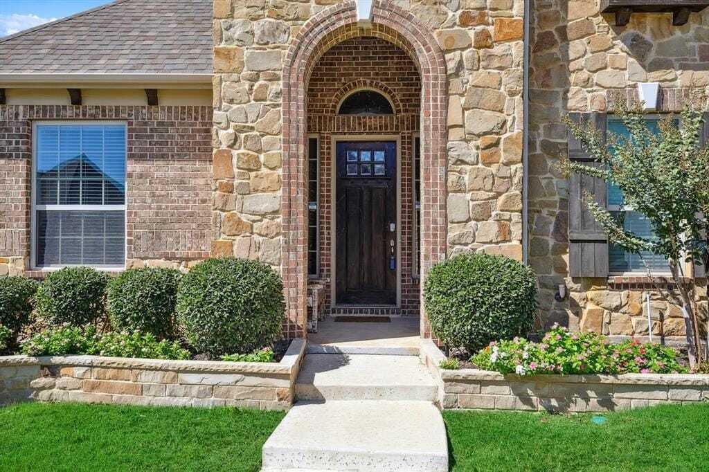 Executive Home In The Bluffs At Heritage In Fort Worth, Texas, United ...