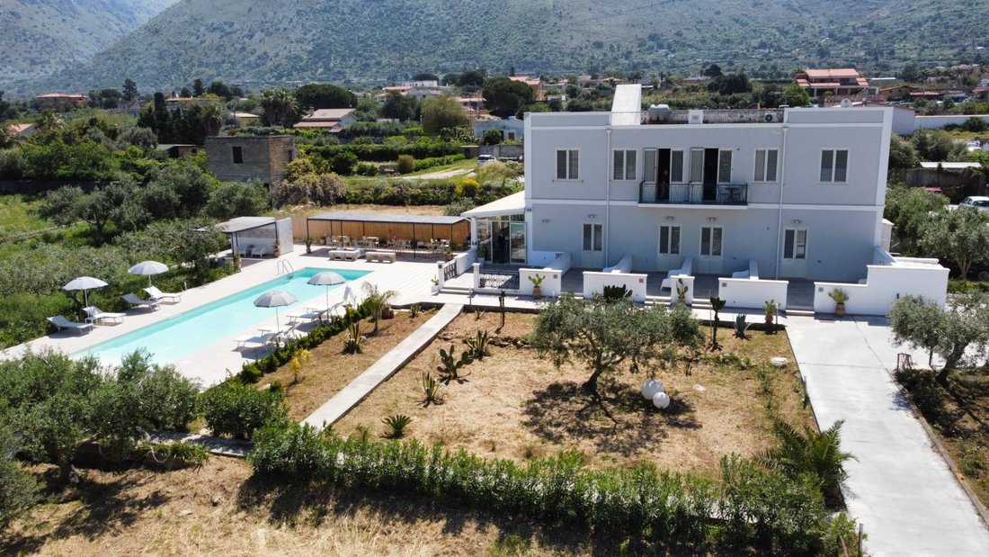 Villa In Vendita A Terrasini In Terrasini, Sicily, Italy For Sale