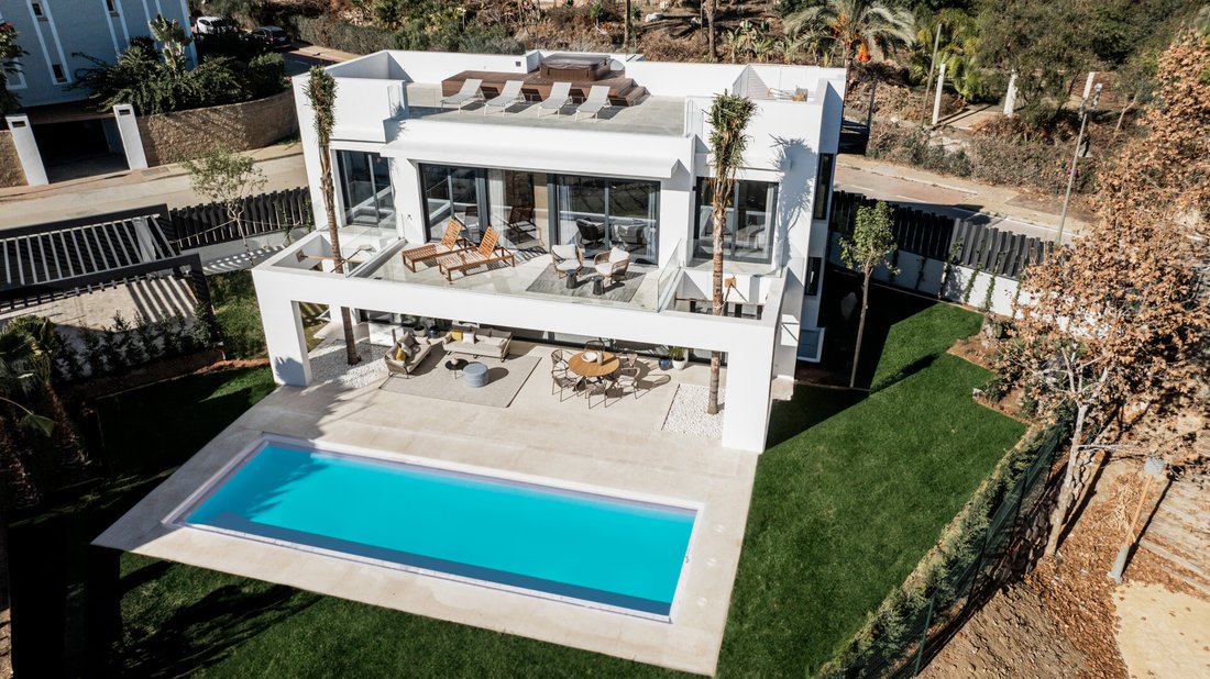 Villa in Estepona, Andalusia, Spain 4 - 13745484