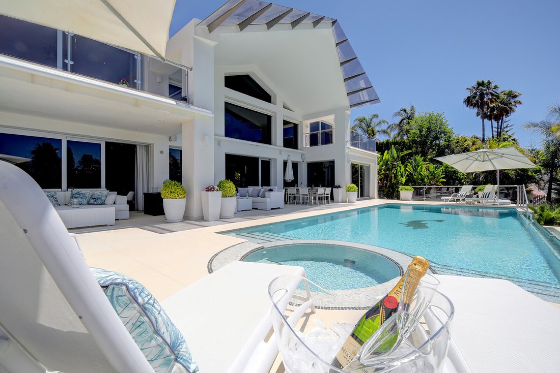 Villa in Nueva Andalucia, Marbella, Spain 1 - 13746565