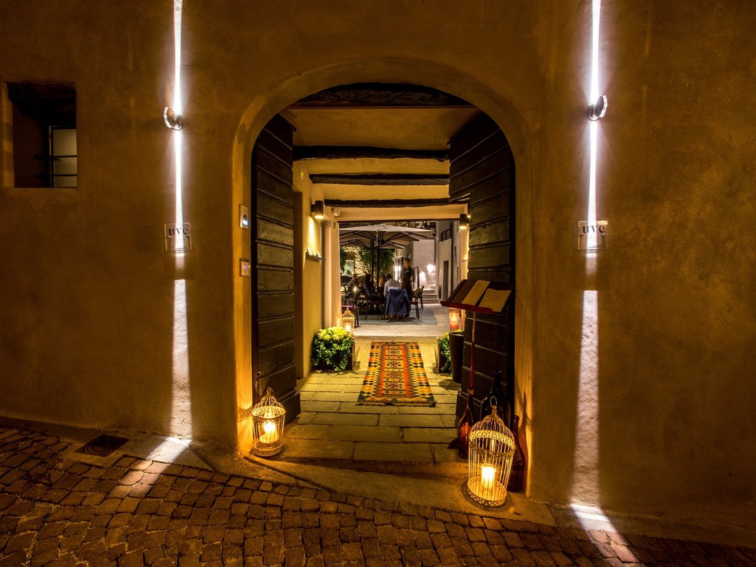 Villa in La Morra, Piedmont, Italy 3 - 13748772