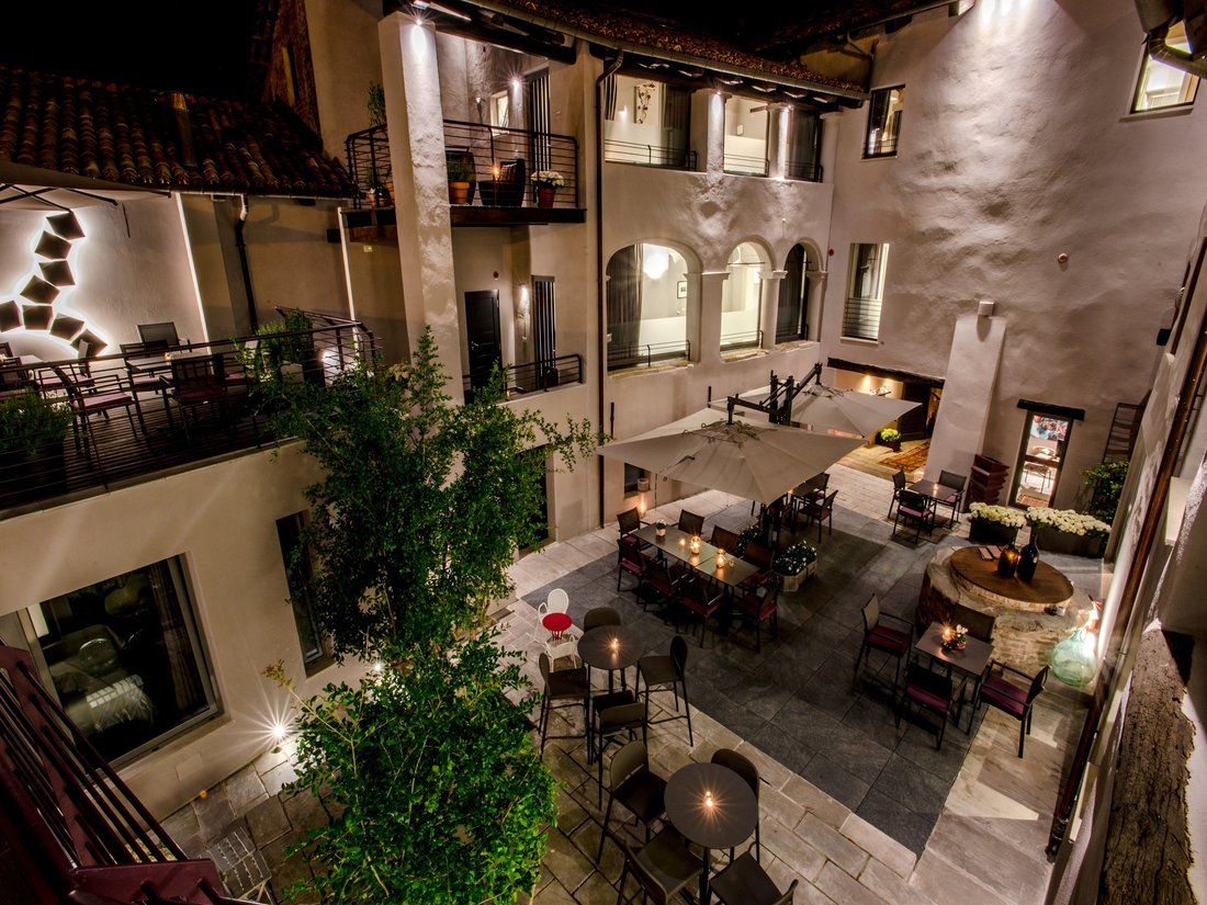 Villa in La Morra, Piedmont, Italy 1 - 13748772