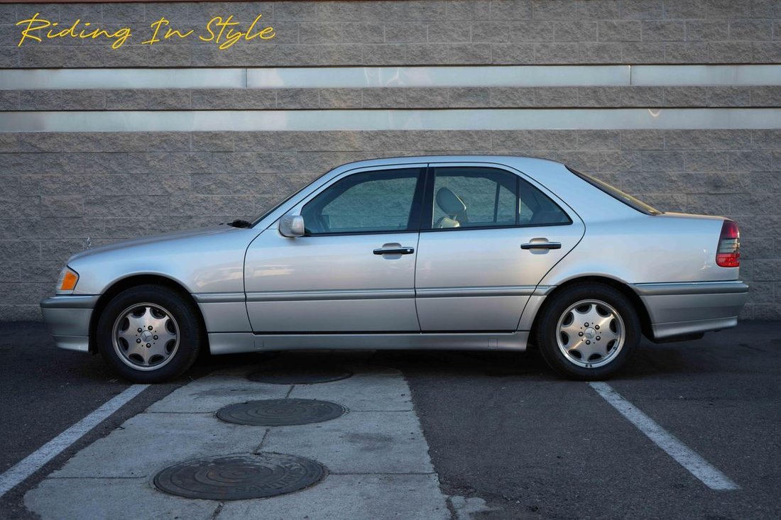 Sedan in Tempe, AZ, United States 4 - 13757604