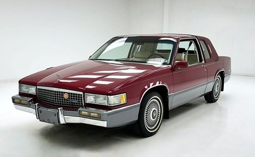 Single Family Owned/93 536 Miles/Garage Kept/4.5 Liter V8/Cadillac Luxury in Morgantown, United States 1