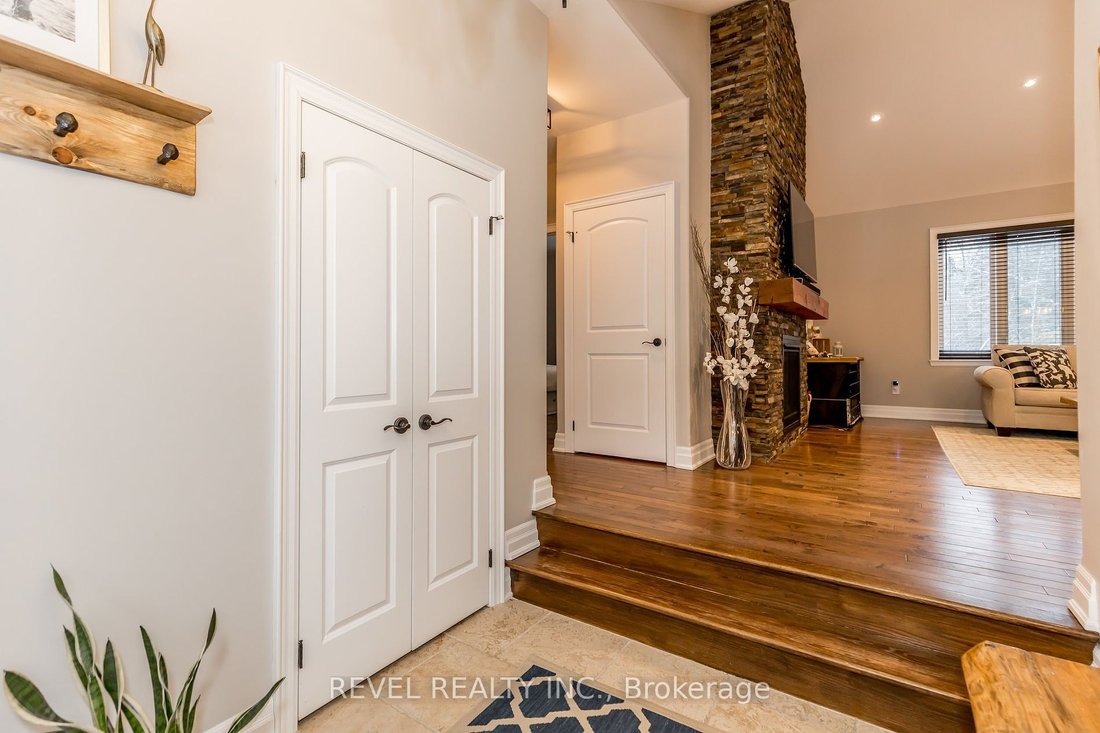 Stunning Ranch Bungalow In Ontario, Canada For Sale