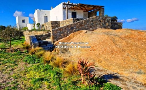 House in Ano Mera Community, Aegean, Greece 1