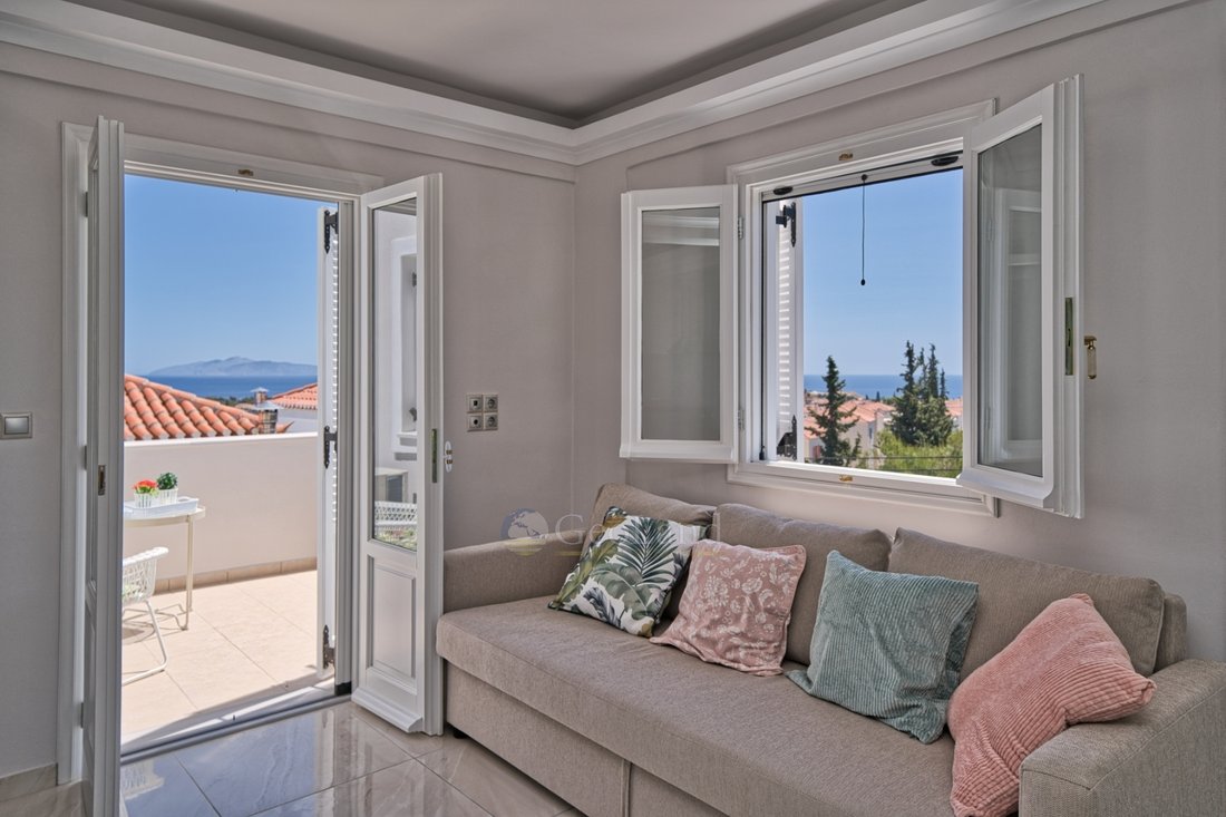 Apartment in Spetses, Attica, Greece 4 - 13752728