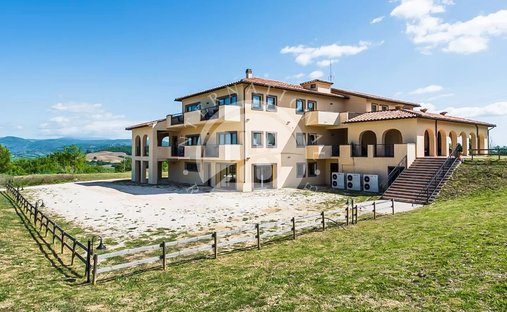 Villa in Manciano, Tuscany, Italy 1