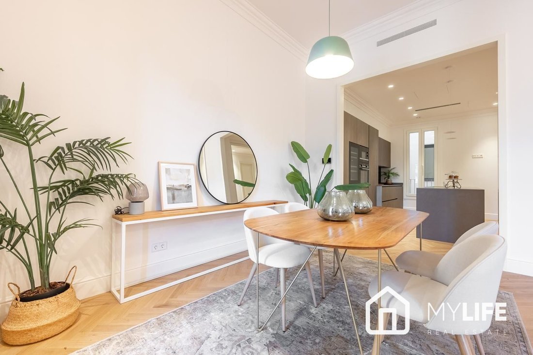 Apartment in Ciutat Vella, Barcelona, Spain 4 - 13755937