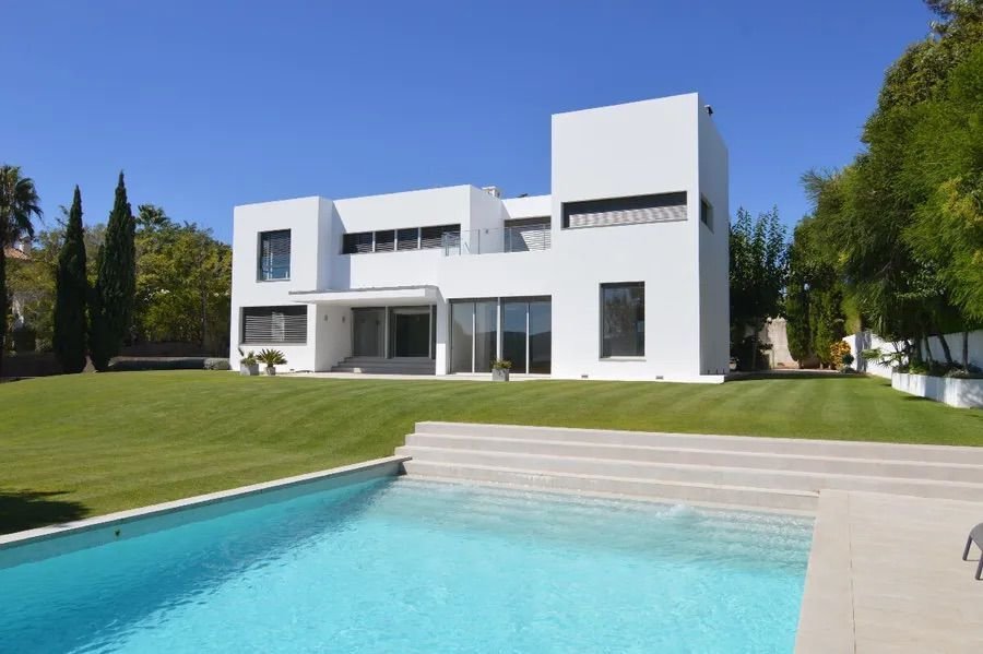 Villa in Sotogrande, San Roque, Andalusia 1 - 13758090
