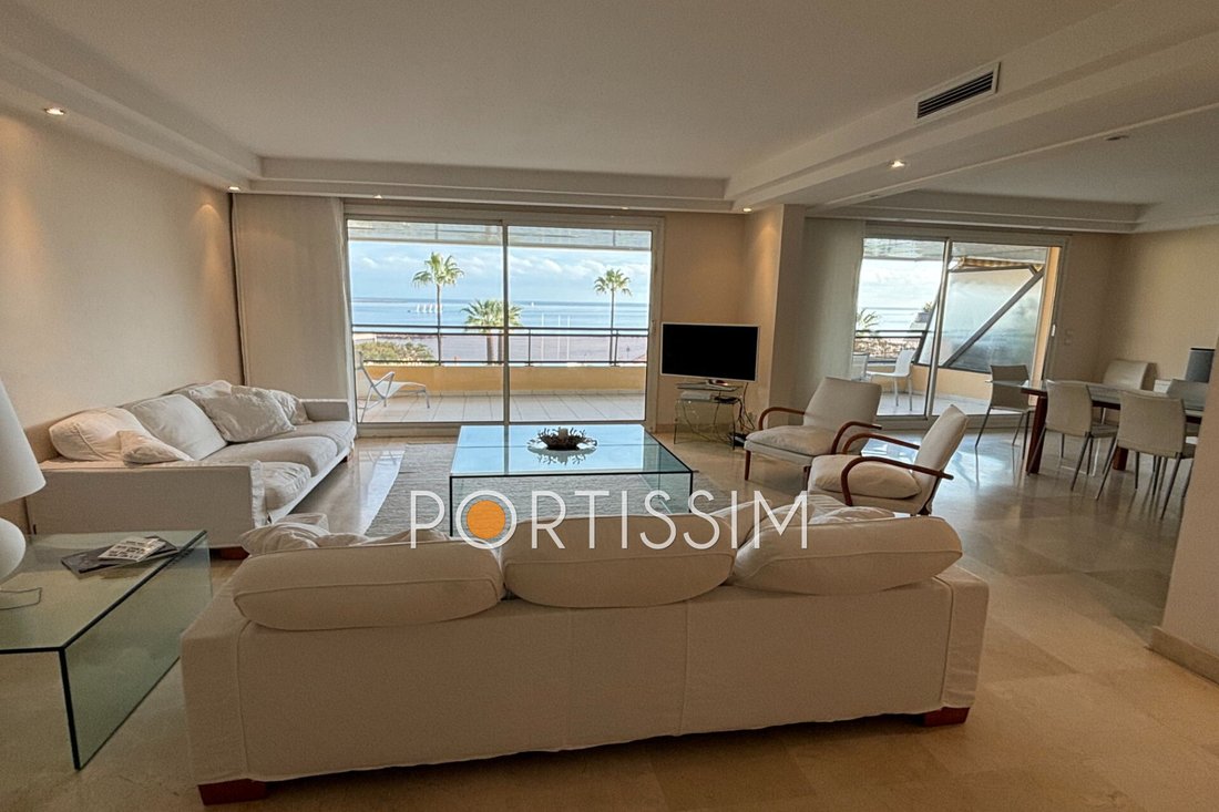 Apartment in Saint-Laurent-du-Var, Provence-Alpes-Côte d'Azur, France 4 - 13749293