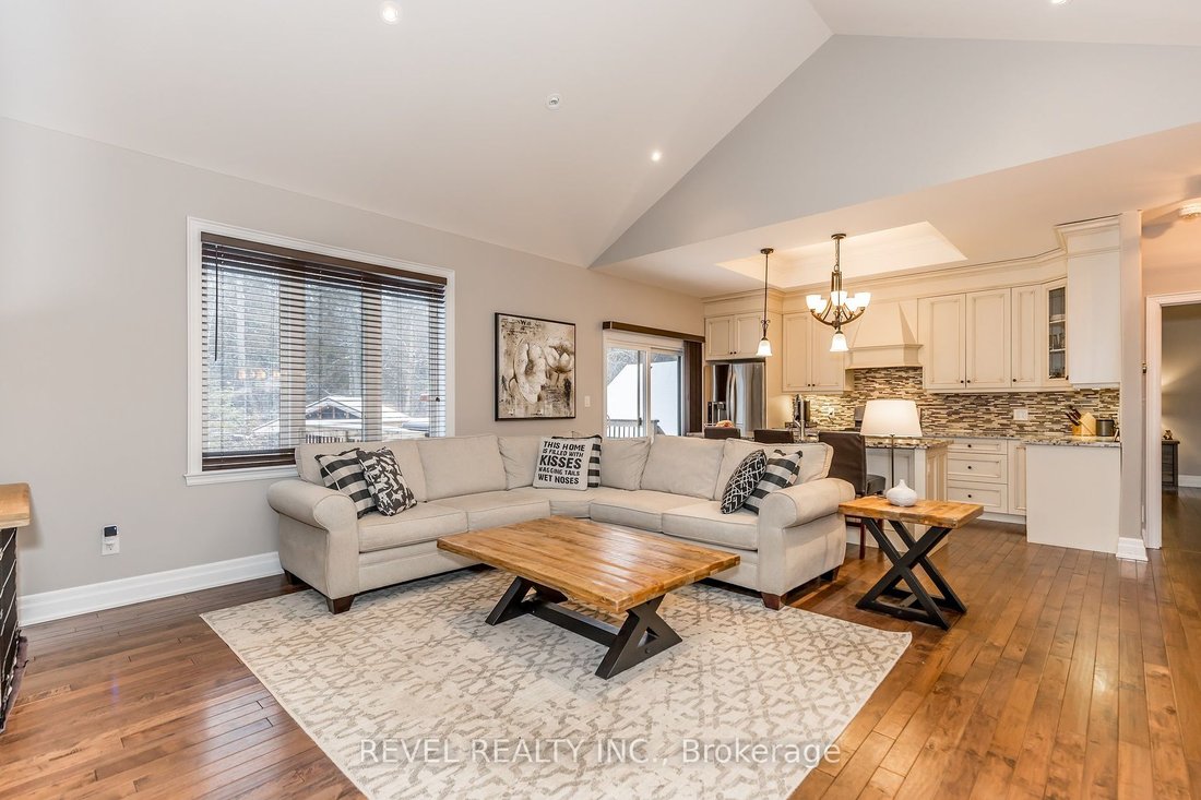 Stunning Ranch Bungalow In Ontario, Canada For Sale