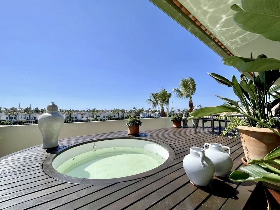 Penthouse in Sotogrande, San Roque, Andalusia 2 - 13758080