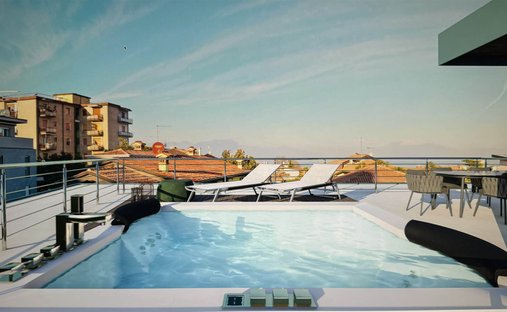 Penthouse in Desenzano Centro, Desenzano del Garda, Lombardy 1
