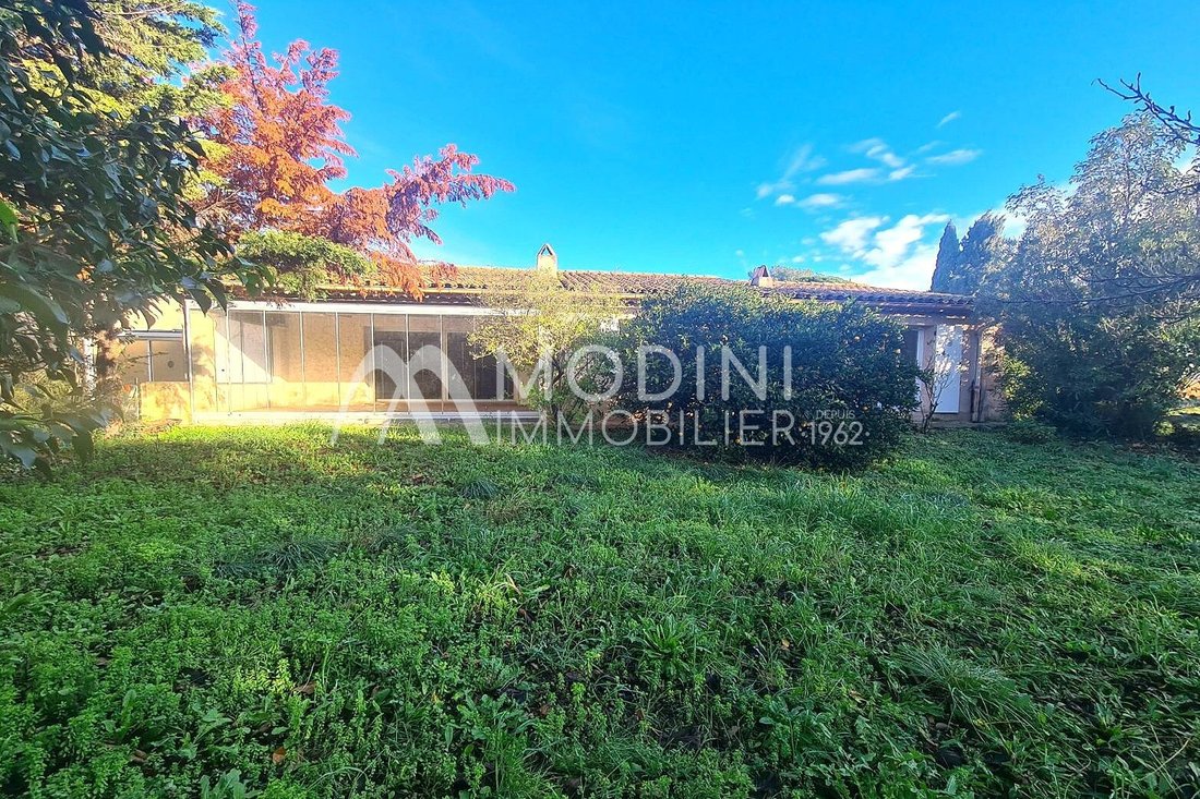 Villa in Ville-Les Saquedes-Le Bouillonnet, Sainte-Maxime, France 1 - 13759456