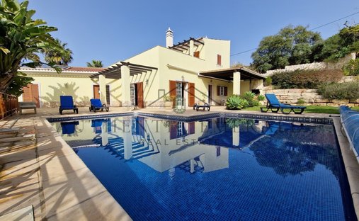 Villa in Estoi, Algarve, Portugal 1