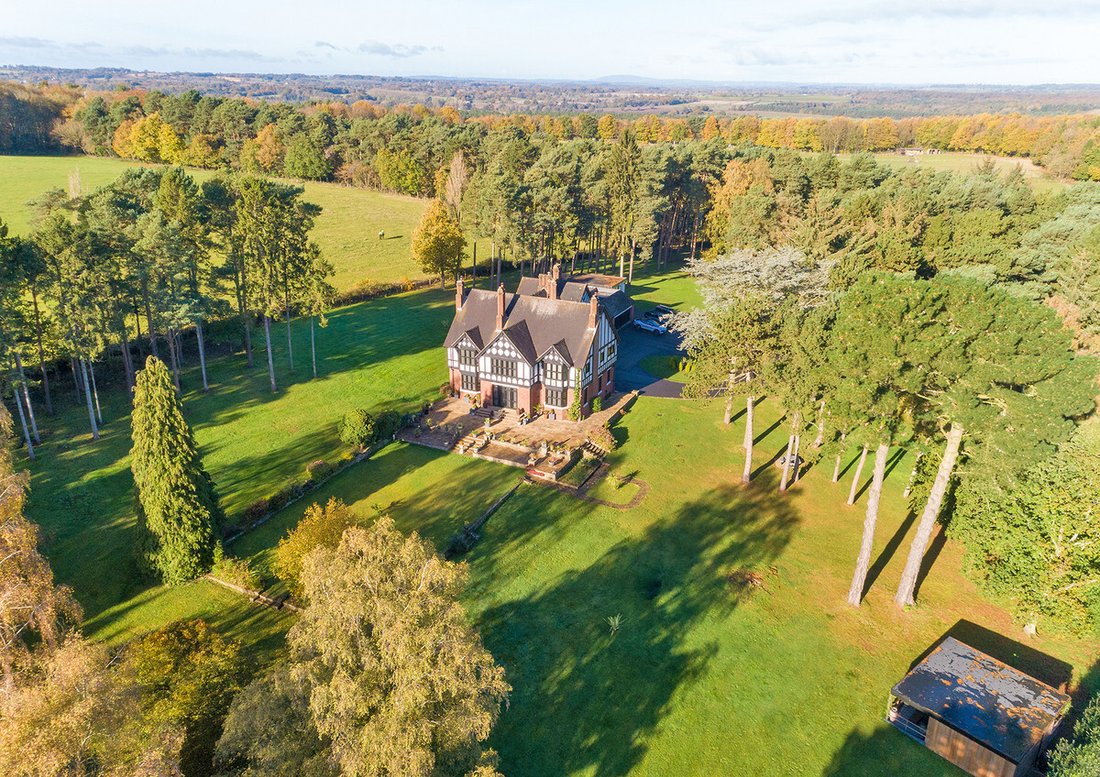 6 Bedroom Detached House For Sale In West In Kinver, England, United