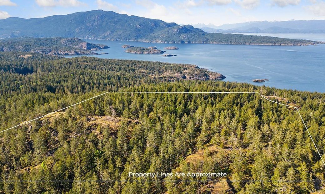 Zoned For 5 Homes And 5 Guest In Lasqueti Island, British Columbia